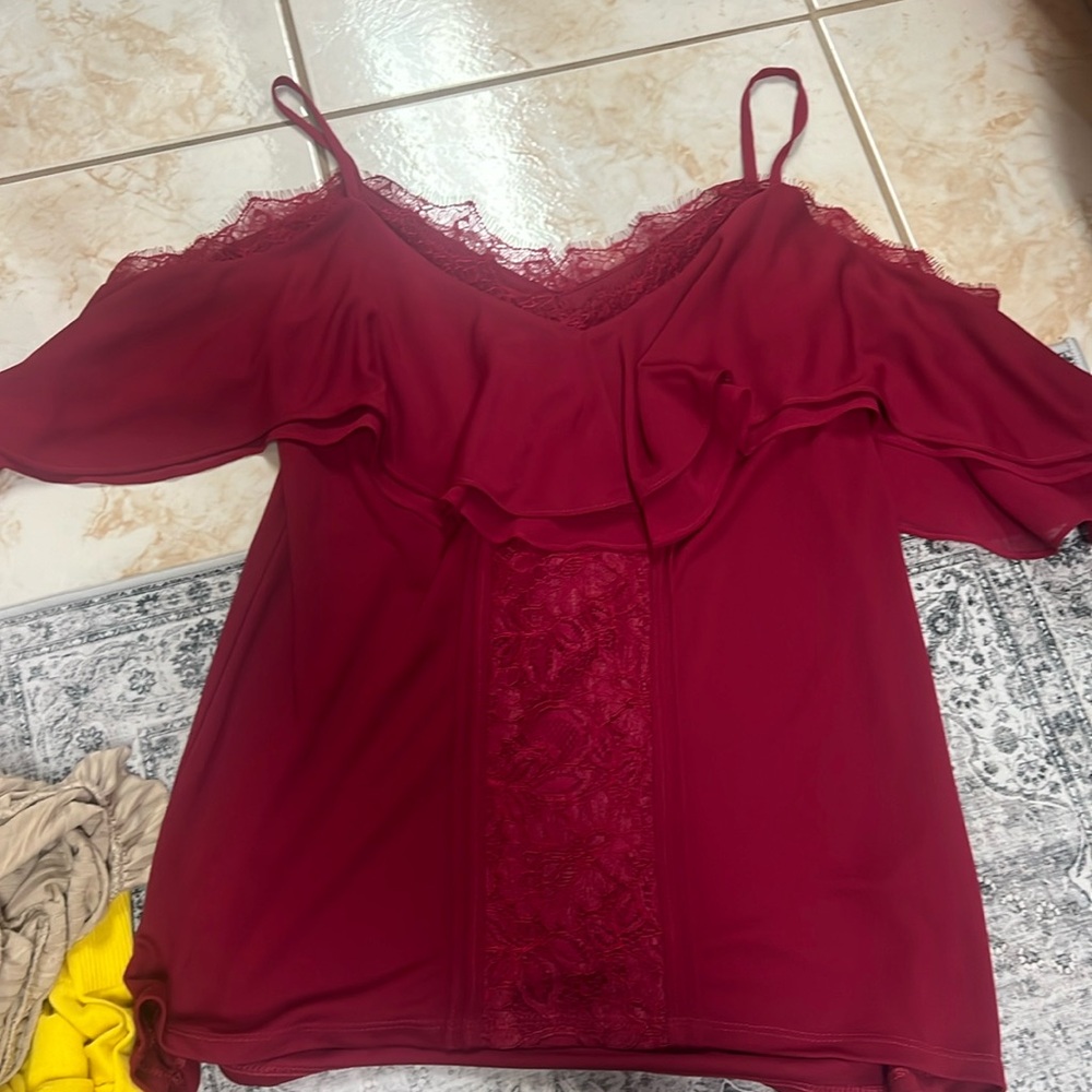 White House black market cute blouse/top